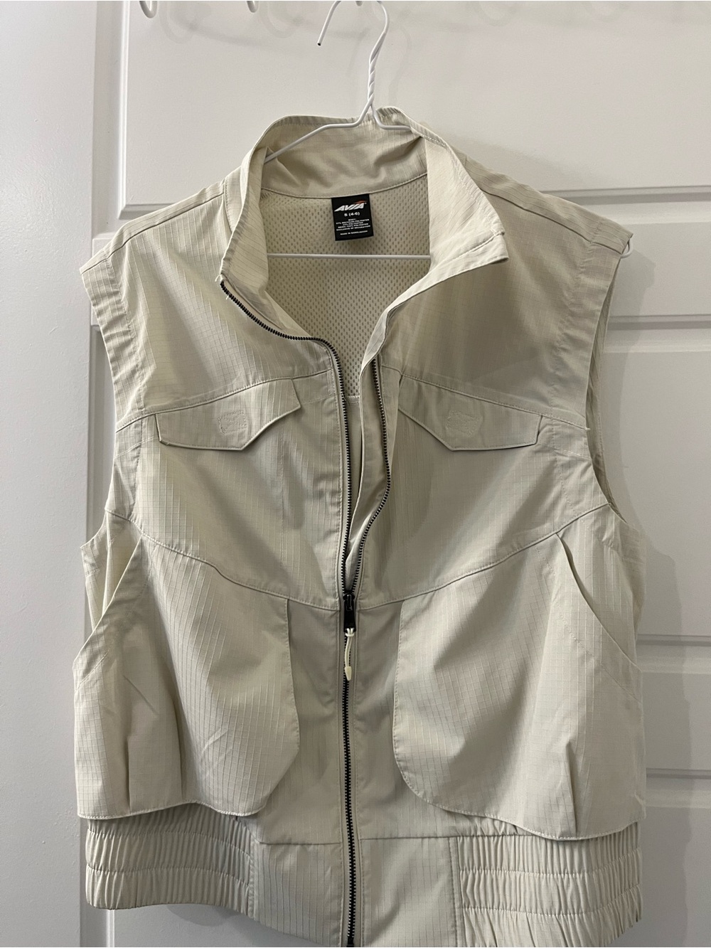Avia Light Beige Zip-Front Utility Vest